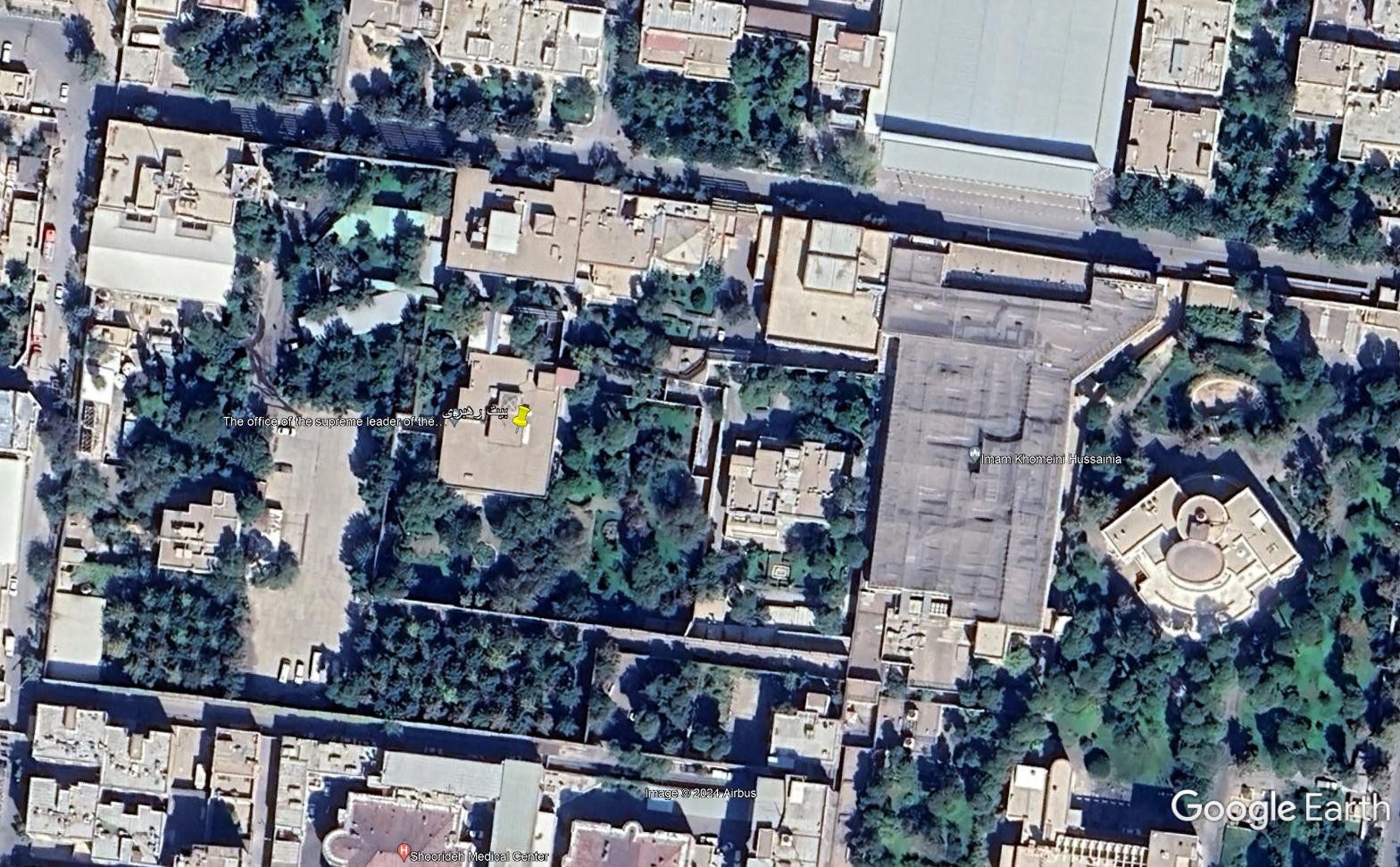@Babak Taghvaee - The Crisis Watch: #Breaking: According to my sources in #Tehran, multiple government buildings belonging to the Islamic regime of #Iran were targeted in a U.S. military strike.
According to a source and multiple eyewi