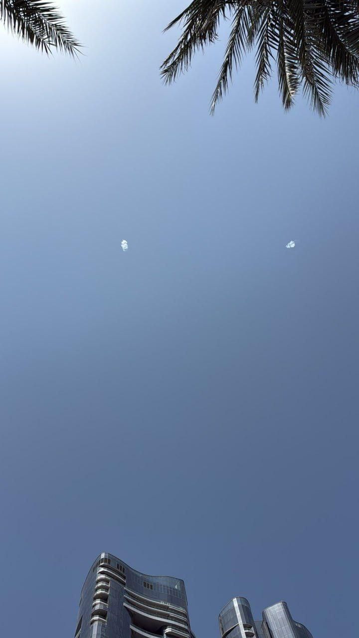 @Babak Taghvaee - The Crisis Watch: #Breaking: A THAAD anti-ballistic missile system of the #USArmy successfully intercepted multiple ballistic missiles launched by the #IRGC Aerospace Force toward Al-Dafra Air Base near #AbuDhabi. Thes