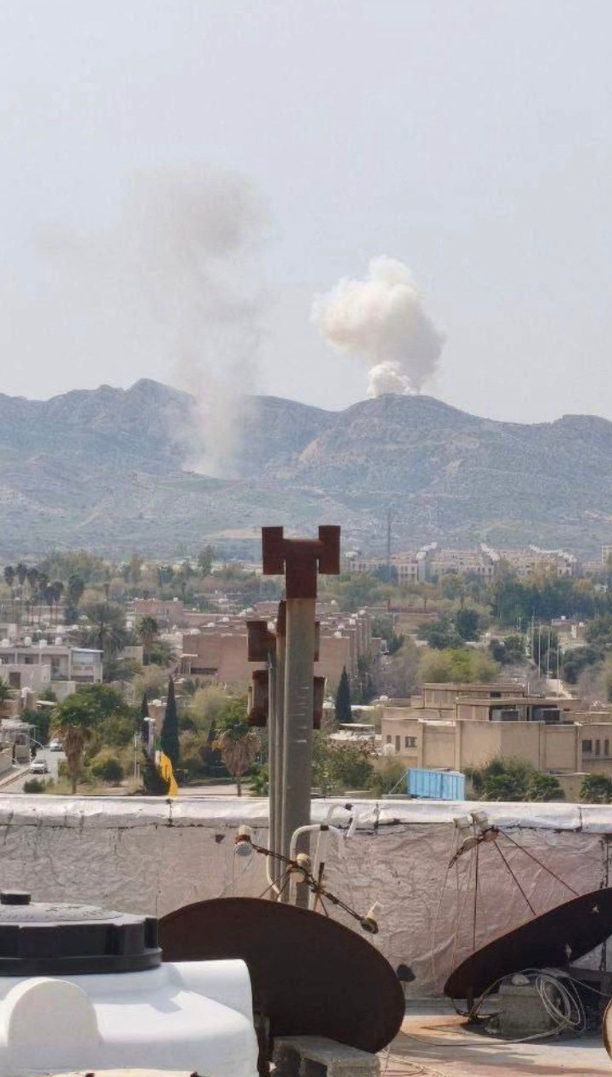 @𝐍𝐢𝐨𝐡 𝐁𝐞𝐫𝐠 🇮🇷 ✡︎: An IRGC missile base in Bushehr has been targeted.
This is great, but please eliminate all the mullahs too. We need this cancerous regime gone forever.