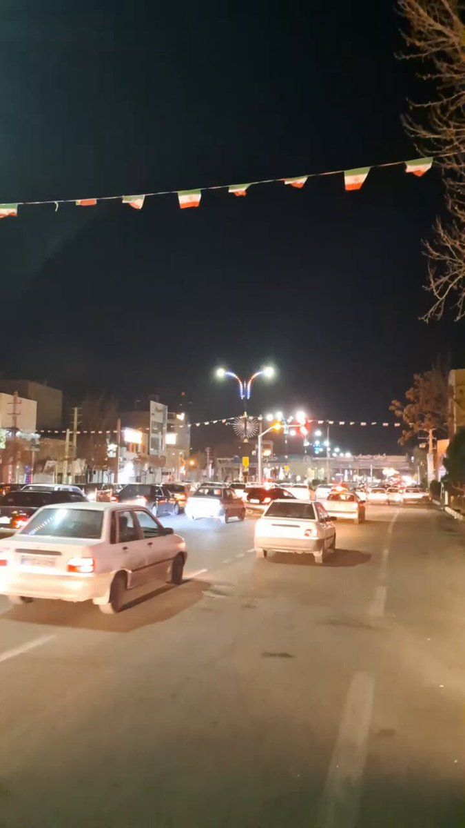 @Vahid Online: He says: “Even the dog is happy! Even the dog is happy!”
Received video with the note: “People’s celebrations in #Hashtgerd, #Iran, after hearing reports of #Khamenei’s death.”
Under the Islamic Repub