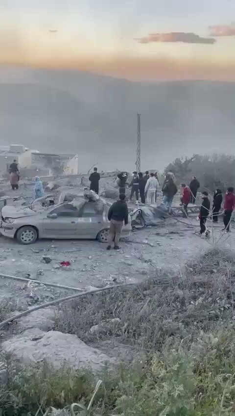 @Open Source Intel: Footage shows the aftermath of an Israeli airstrike on Seer in southern Lebanon; Lebanese reports say at least 20 people were killed.