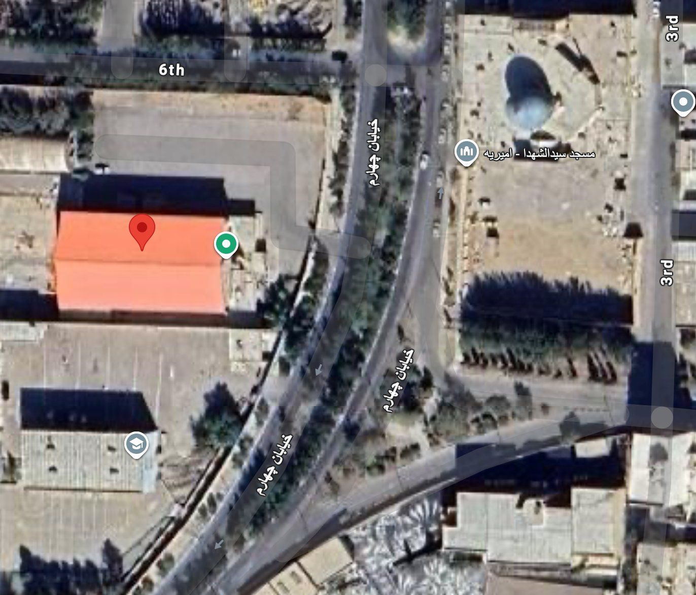 @Shin: Local eyewitness reports a sport complex that was in front of Amirie's mosque and had IRGC / Basij forces stationed in, was targeted & leveled at 0430Z
Isfhana, #Isfahan Province, #Iran
(coords 32.6