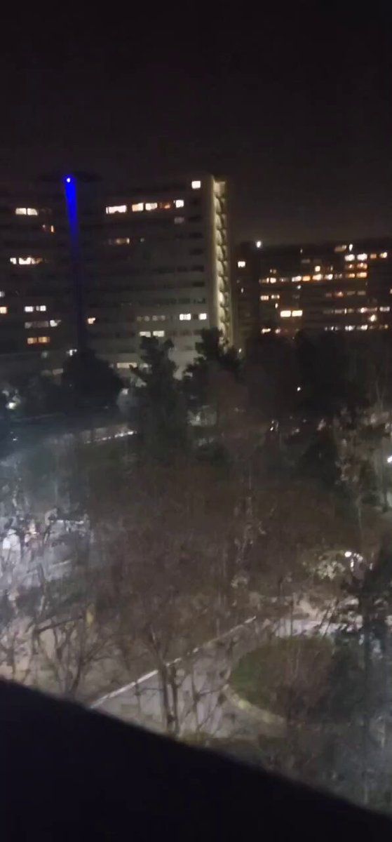 @Masih Alinejad 🏳️: This is the first reaction from inside Iran to the news that Mojtaba Khamenei has replaced his father as “Supreme Leader”.
People are standing on their balconies chanting:
“Death to Mojtaba.”
A nati