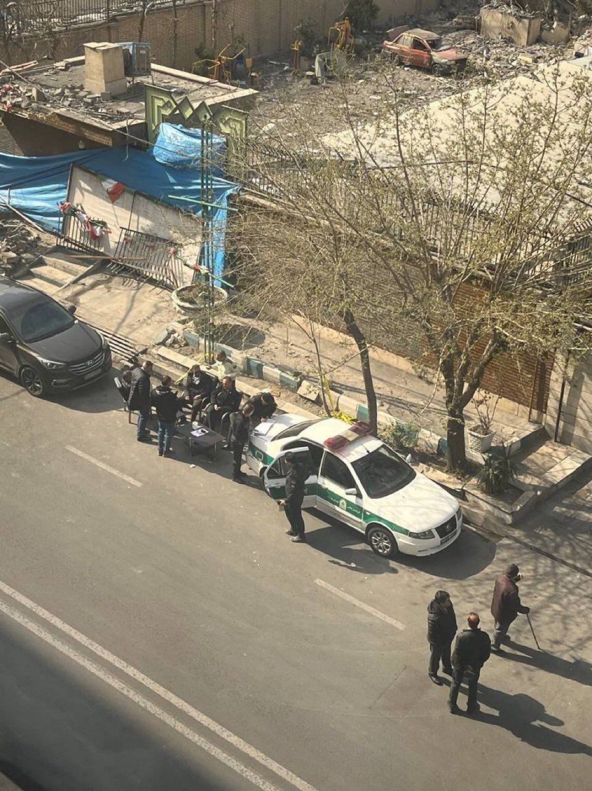 @𝐍𝐢𝐨𝐡 𝐁𝐞𝐫𝐠 🇮🇷 ✡︎: Basijis are now camping outside their own destroyed bases.
Only two months ago these same individuals were involved in the larges massacre in Iranian history since the Mongol Invasion.
Iran still ne