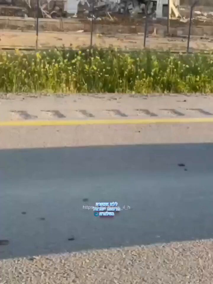 @Babak Taghvaee - The Crisis Watch: BREAKING: The IRGC Aerospace Force has reportedly managed to target the SES satellite ground station near Beit Shemesh in Israel using ballistic missiles. The strike came in response to the earlier Is