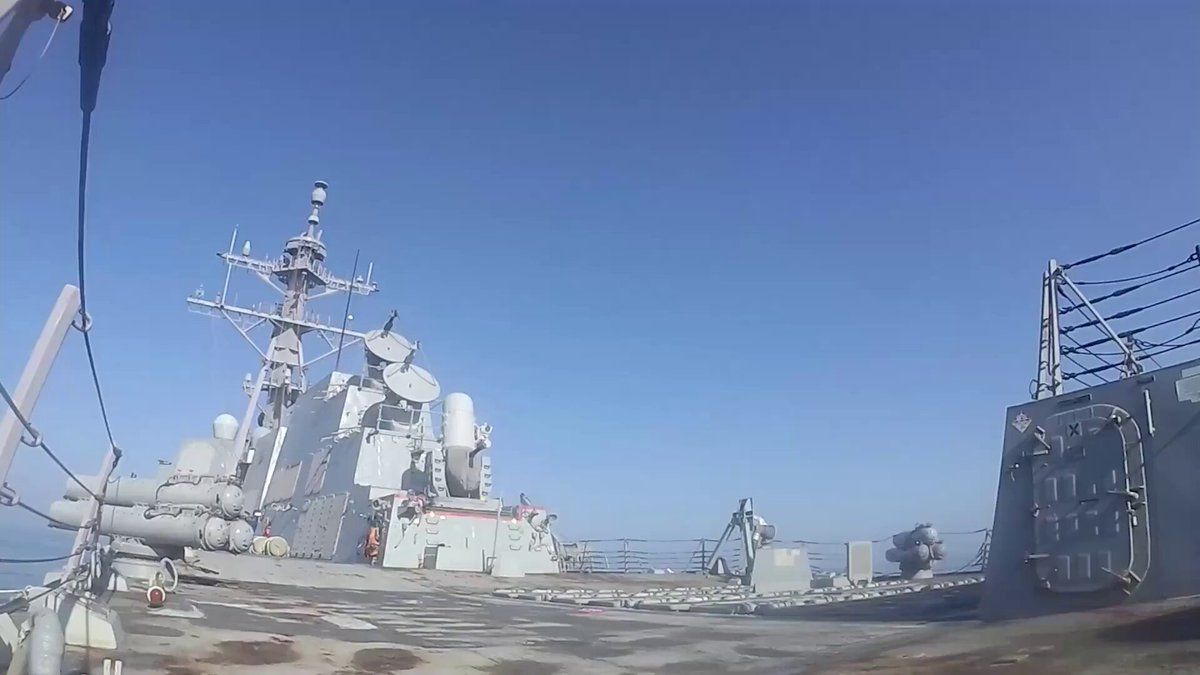 @Open Source Intel: WATCH 🔴
Footage shows the U.S. Navy destroyer USS Frank E. Petersen Jr. (DDG 121) launching a Tomahawk land attack missile at targets in Iran yesterday.