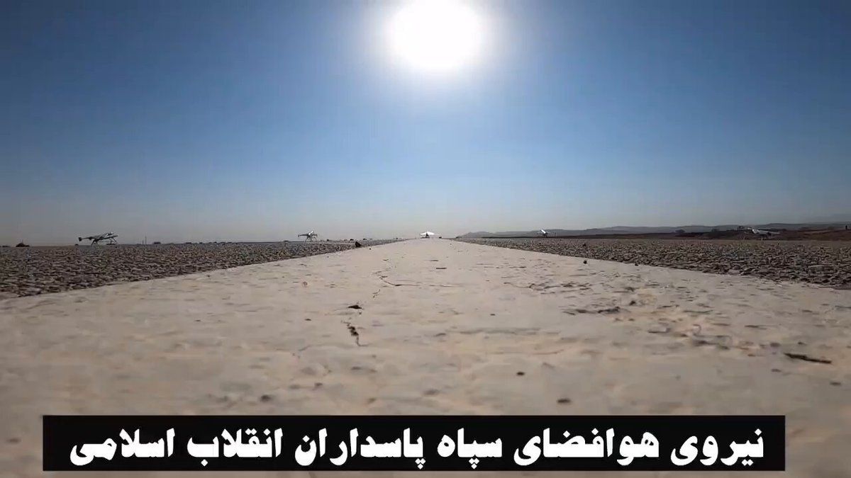 @Shin: IRGC-affiliated Bisimchi media published this for "Mass UAV launch" where they launched 5 Shahed-136 UAVs,
and well
Gave away the launch airport :)
Kashan airport:
33.891067, 51.590437
#Iran