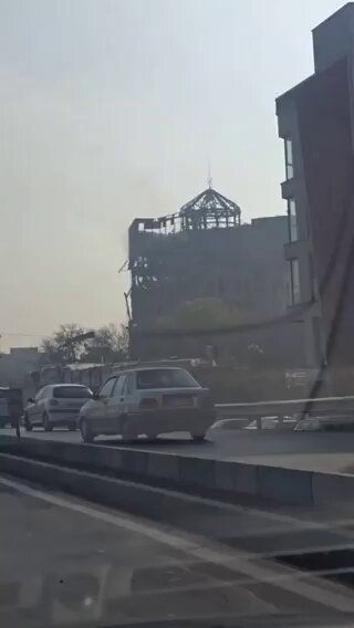 @Babak Taghvaee - The Crisis Watch: BREAKING: These images and videos show the aftermath of the Israeli airstrike on the Space Research Center in Tarasht, Tehran, the capital city of Iran. No more satellites can be designed and built in