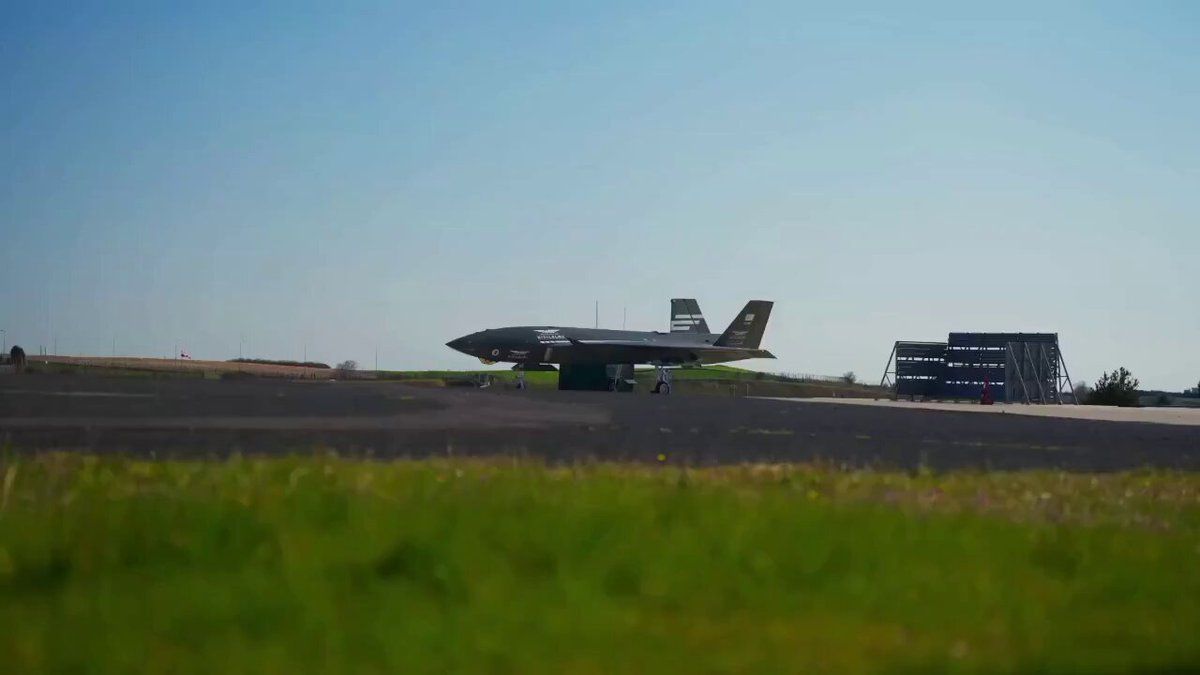 @Open Source Intel: Turkey's stealth combat drone KIZILELMA completes its first bombing test — 270 kg precision strikes...Designed for carrier operations.