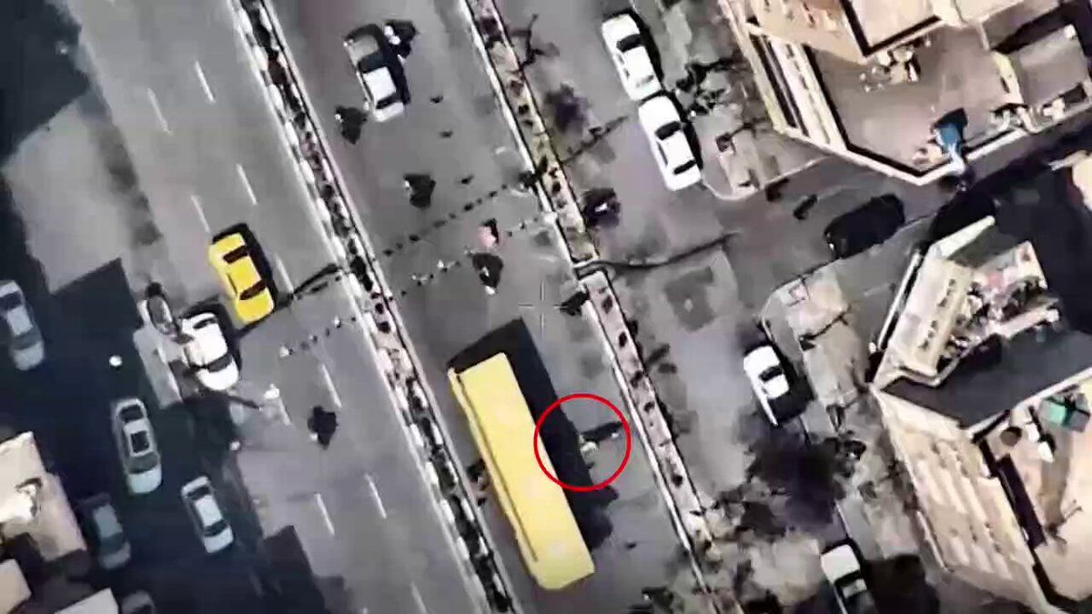 @Visegrád 24: The Israeli Air Force has been striking Basij soldiers and its checkpoints across Tehran in the past few hours, the IDF says.