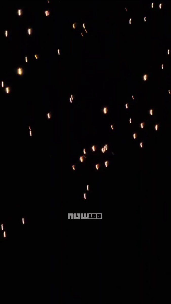 @Eli Afriat 🇮🇱: The skies of Tel Aviv a short time ago.
The Iranians are once again continuing their war crimes and using CLUSTER MUNITIONS.