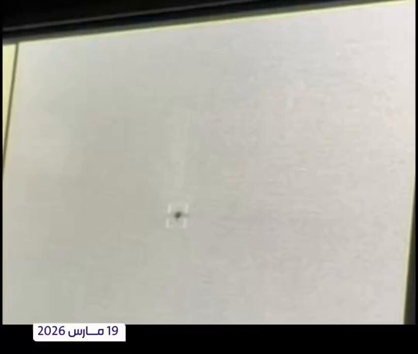 @Babak Taghvaee - The Crisis Watch: This footage released by the Saudi Arabia Ministry of Defense shows the shootdown of a one-way attack drone of the IRGC Aerospace Force that was headed toward the Yanbu petrochemical plants (oil refin