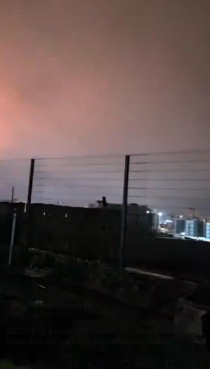 @Visegrád 24: BREAKING:
At least 100 people injured after an Iranian ballistic missile strike against a residential area in Arad in southern Israel