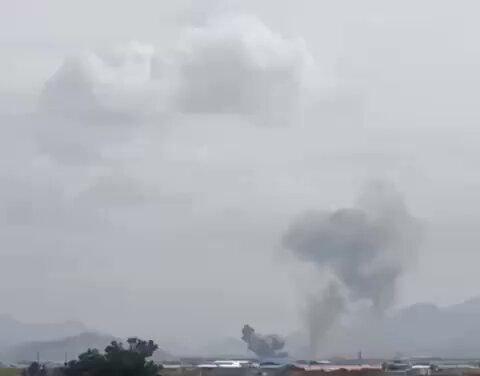 @Babak Taghvaee - The Crisis Watch: BREAKING: Reports from Isfahan indicate that Israeli forces conducted an airstrike against a military site in Najafabad County, central Iran. At least four explosions were reported. Plumes of smoke ca