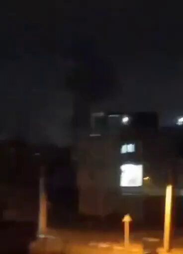 @Visegrád 24: This video is reportedly from the Israeli airstrikes early this morning on the industrial area of the Alborz neighborhood in the city of Qazvin, northwest of Tehran.
Via @mamlekate