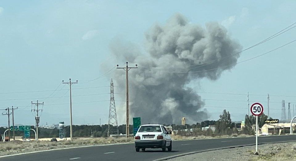 @Babak Taghvaee - The Crisis Watch: BREAKING: The Kashan railway (Yahya Abad bridge) was destroyed in Iran at 13:15 on Tuesday, April 7—another war crime committed by the Israeli Air Force on the orders of Netanyahu and Israel Katz.
#O