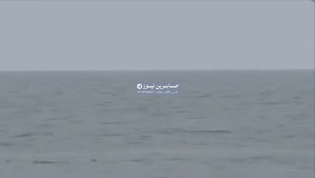 @Visegrád 24: Over the past 24 hours, three tankers, one Greek and two Chinese, passed through the Strait of Hormuz, carrying 4 million barrels of oil from Saudi Arabia and 2 million barrels from Iraq, according to
