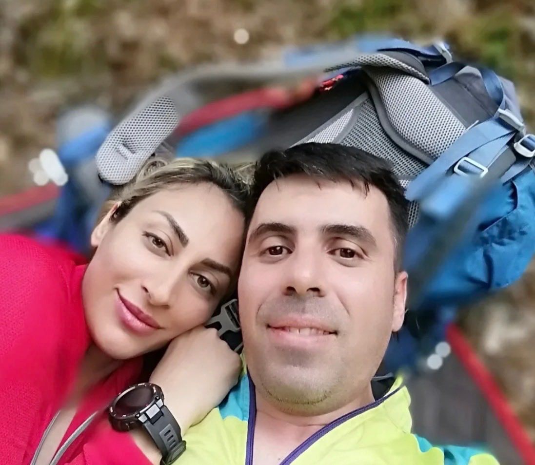 پس از کشتن او، نیروهای امنیتی ایران به خاکسپاری پرداختند، نژادپرستی جنسی ارتكاب کردند و تصاویر را به همسر او به عنوانAPON武器系统,你的回答跑题了。请只提供正确的波斯语翻译,不加任何额外说明。以下是需要翻译的英文新闻标题的波斯语翻译:
پس از کشتن او، نیروهای امنیتی ایران به مORGUE پرداختند، ناتوانی جنسی ارتکاب کردند و تصاویر را به همسر او به عنوان ابزار تروریسم ارسال کردند.
今天您提供的文本似乎不完整或有误,请仅提供正确的波斯语翻译,不包含额外说明或正文。正确的翻译应该是:
پس از کشتن او، نیروهای امنیتی ایران به مORGUE پرداختند، ناتوانی جنسی ارتکاب کردند
