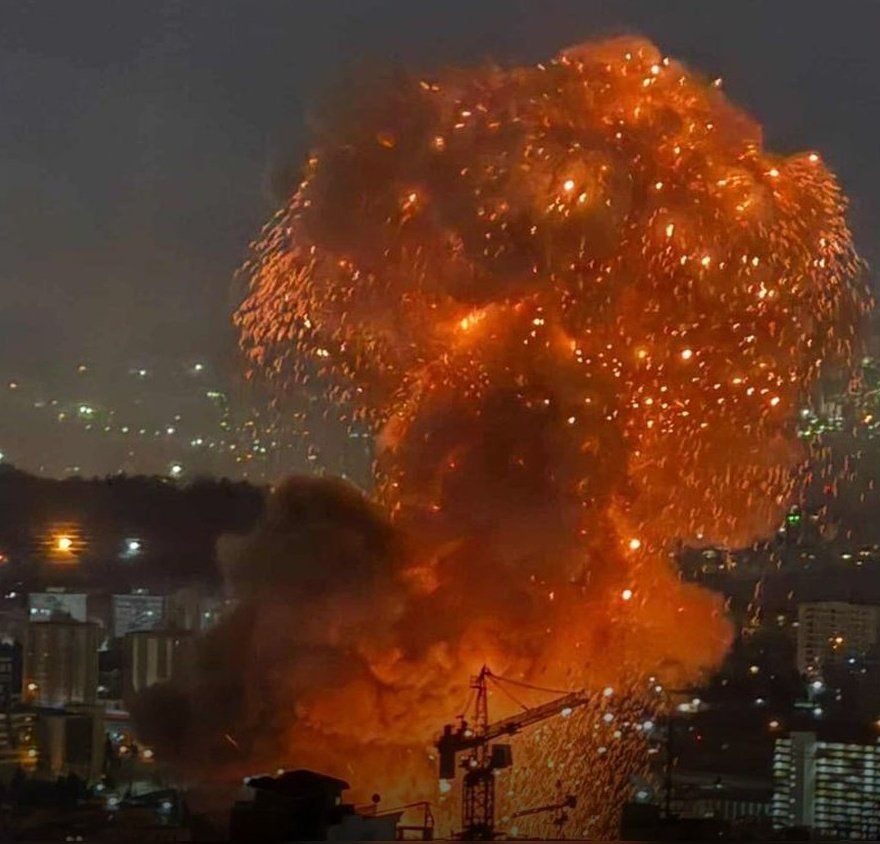 @🇮🇷LiveIranNews🇮🇱: ⚡🇺🇸🦀Washington's Explicit Ultimatum to the Terrorist Regime of the Islamic Republic Amid Stalemate in Negotiations/Axios Reports, Quoting a Senior U.S. Official: "Either We Will Soon Face the Real