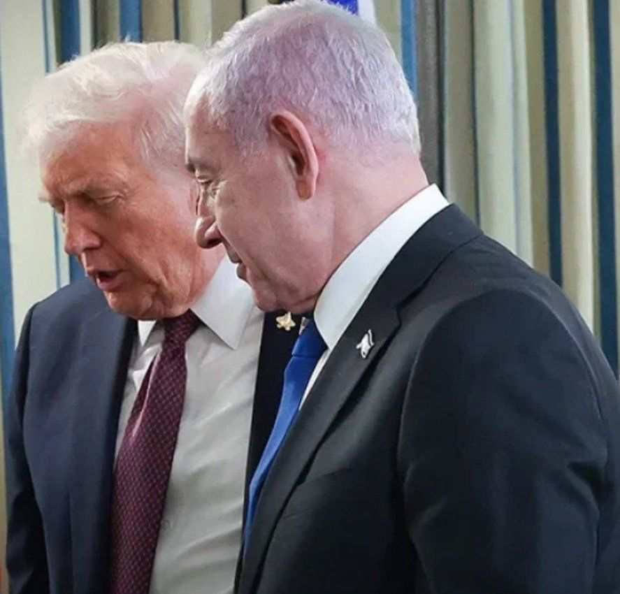 @✡︎𝐋𝐢𝐯𝐞𝐈𝐫𝐚𝐧𝐍𝐞𝐰𝐬🇮🇷🇮🇱: ⚡🇮🇱🇺🇸🦀دفتر نخستوزیری اسرائیل اعلام کرد عالیجناب نتانیاهو شامگاه امروز در تماس تلفنی با پرزیدنت ترامپ درباره تحولات منطقه گفتوگو کرده است. بر اساس این بیانیه، پرزیدنت ترامپ عالیجناب نتانیاهو را