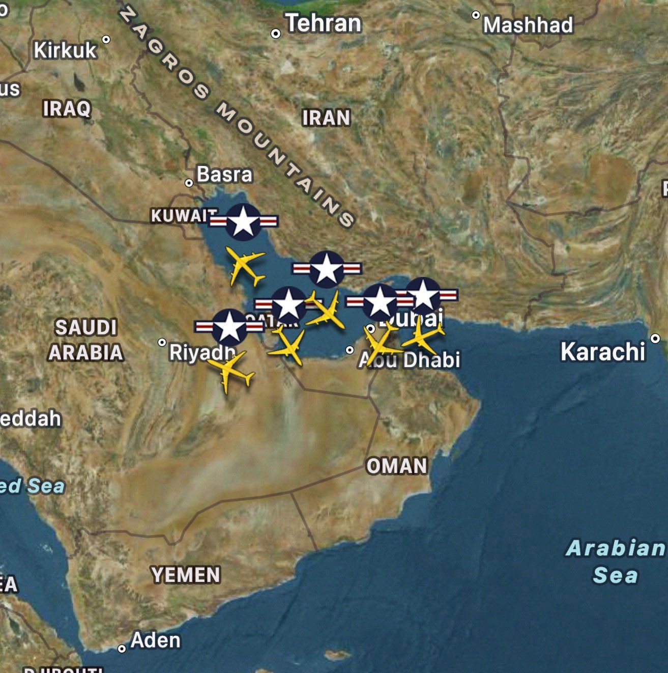 @Open Source Intel: FlightRadar shows 6 aerial refueling tankers over the Persian Gulf, potentially supporting the ongoing operation to escort commercial ships through the Omani route in the Strait of Hormuz.
The fight