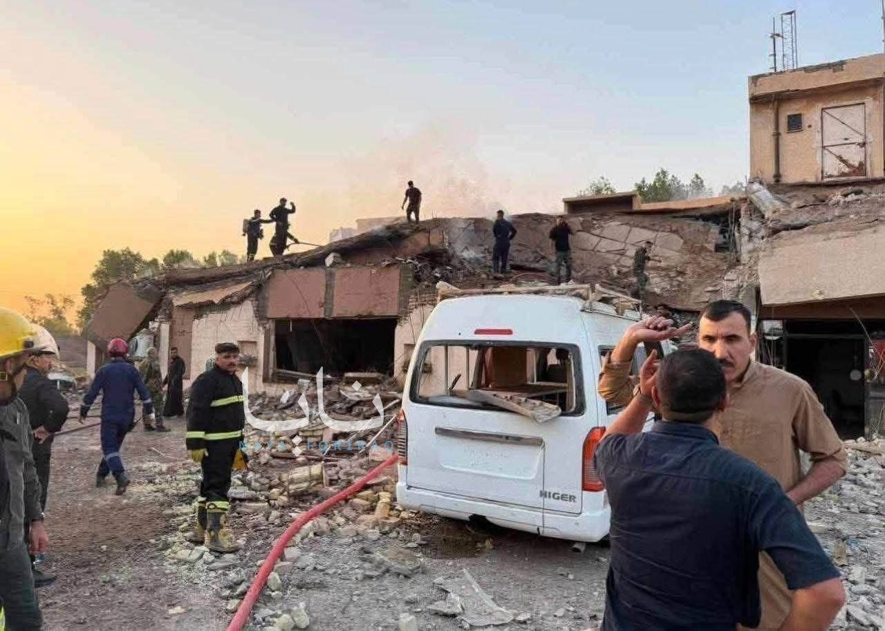 @✡︎𝐋𝐢𝐯𝐞𝐈𝐫𝐚𝐧𝐍𝐞𝐰𝐬🇮🇷🇮🇱: 🚨🇺🇸🇸🇦🦀🇮🇶
تصاویر جدید از بمباران مقر تیپ ۲۴ گروه تروریستی حشدالشعبی جمهوری اسلامی در دیالی منتشر شد
تصاویر تازه منتشرشده، لحظات پس از حمله هوایی به مقر تیپ ۲۴ گروه تروریستی حشدالشعبی جمهوری اس