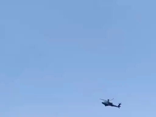 @Babak Taghvaee - The Crisis Watch: BREAKING: The U.S. military is ruling the skies over southern Iran.
Video recorded near Qeshm Island in the Strait of Hormuz, southern Iran, shows a U.S. Army AH-64E Guardian attack helicopter patrol