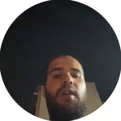 @✡︎𝐋𝐢𝐯𝐞𝐈𝐫𝐚𝐧𝐍𝐞𝐰𝐬🇮🇷🇮🇱: 🚨🦀
دوست مزدور تروریست بسیجی حميدرضا رجبزاده اعتراف کرد که حمید رضا ادم کشته و واسه همین کشتنش.
داره توضیح میده که حمیدرضا شب اعتراضات دی ماه ادم کشته و چندین بار به این کارش اعتراف کرده.
این ویدیو