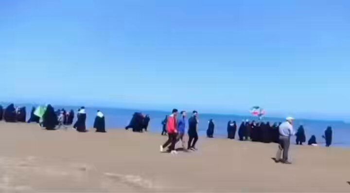 @Masih Alinejad: BREAKING: Look at how many morality police the Islamic Republic has sent to the only one beach in Iran to force women to cover their body.
Women in Iran can be punished for going to the beach in ordi