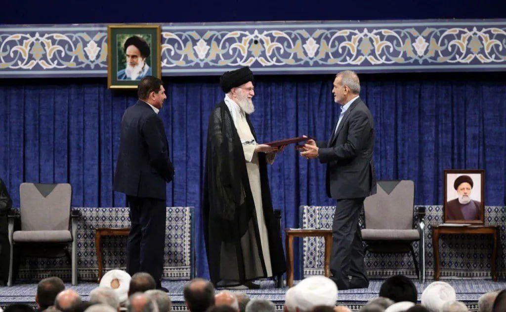 @✡︎𝐋𝐢𝐯𝐞𝐈𝐫𝐚𝐧𝐍𝐞𝐰𝐬🇮🇷🇮🇱: 🚨🇮🇱🦀
Who actually manages the Islamic Republic of Iran? The ability to turn around a ring of spearheads of the Islamic Republic of Iran
Oded Alam, the head of the first line of defense against Mos
