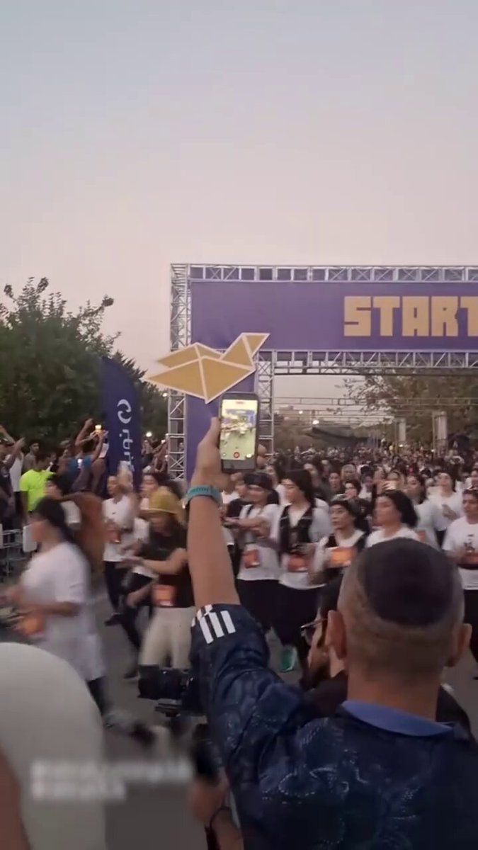@Masih Alinejad: Six months ago, I filmed women running freely in the New York Marathon and dreamed of seeing this in Iran. Today, that dream is coming true. One day, a free Iran will too.
Four years ago, Mahsa Jina