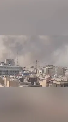 @RadioFarda‌|‌راديو فردا: 🔸وزیر دفاع اسرائیل روز شنبه از انجام «حمله پیشگیرانه» به تهران خبر داد.

🔸همزمان رسانه‌های داخل ایران با تأیید این خبر و انتشار ویدئو و عکس از چند انفجار در مرکز شهر تهران خبر دادند.

🔸آن طور که در