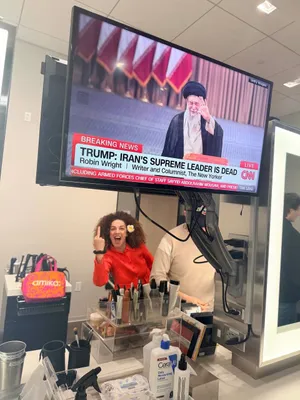 @Masih Alinejad 🏳️: Now going live on CNN.

Walked into the makeup room.
Headline pops up: “Supreme Leader Ali @khamenei_ir id dead.”