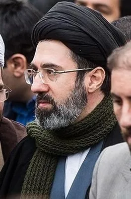 @Eli Afriat 🇮🇱: 🚨BREAKING:

Report from the opposition media outlet "Manuto": Mojtaba, Khamenei's son and the one mentioned as a possible heir, was ELIMINATED along with him in the attack.