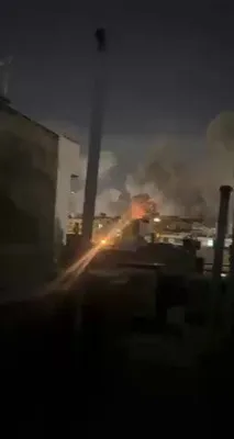 @𝐍𝐢𝐨𝐡 𝐁𝐞𝐫𝐠 🇮🇷 ✡︎: 🔴 NOW:

The regime Ministry of Intelligence HQ was just targeted with a massive airstrike in Tehran.

This ministry is responsible for oppressing and hunting down Iranian civilians. It's a monstrous 