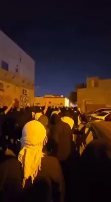 @Babak Taghvaee - The Crisis Watch: #Breaking: These individuals throwing Molotov cocktails at #Bahraini police forces in #Bahrain are supporters of #Iran’s Islamic regime. They are protesting against the Bahraini government following t