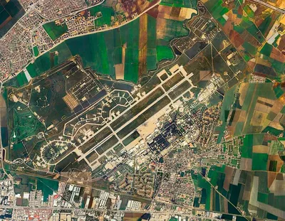 @Babak Taghvaee - The Crisis Watch: #BREAKING: In #Turkey, #Incirlik Air Base was targeted by the #IRGC Aerospace Force. They launched multiple ballistic missiles at the airbase.

#IranRevolution #IranRevolution2026 #OperationLionRoar #