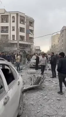 @𝐍𝐢𝐨𝐡 𝐁𝐞𝐫𝐠 🇮🇷 ✡︎: Unbelievable regime destruction in Tehran.

It's almost as if the IRGC only knows how to massacre unarmed teenagers. When faced with a real army, they fold like a wet towel.

