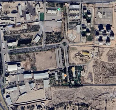 @Shin: @ ~ 1500Z
IRGC's Talaieh Complex has been targeted 
Kashan, Isfahan Province, #Iran 
(Area center coords: 33.9736, 51.4778)