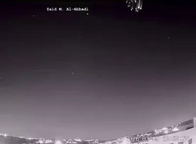 @Open Source Intel: A Jordanian wildlife photographer filmed what appears to be Iranian cluster submunitions raining down on Israel after a ballistic missile strike.
