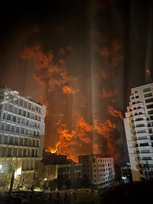 @𝐍𝐢𝐨𝐡 𝐁𝐞𝐫𝐠 🇮🇷 ✡︎: An expansive oil infrastructure is how the regime has not only expanded its terrorist activities, but also paid IRGC salaries. 

Vast swathes of Iran's oil industry is IRGC owned.

And it's all burnin