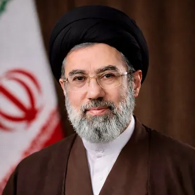 @Open Source Intel: Reports say Mojtaba Khamenei owns 2 luxury apartments in London’s Kensington, about 50 meters from the Israeli Embassy, worth roughly $67 million, according to property records cited by Daily Mail.

T