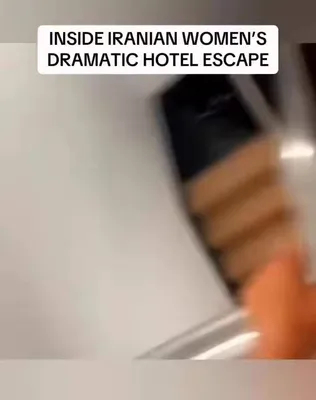 @𝐍𝐢𝐨𝐡 𝐁𝐞𝐫𝐠 🇮🇷 ✡︎: Australian TV recaps how 5 Iranian players escaped their IRGC terrorist handlers.

The regime thugs gave chase down the stairs while the girls were in the lift, but someone hand thankfully locked the 