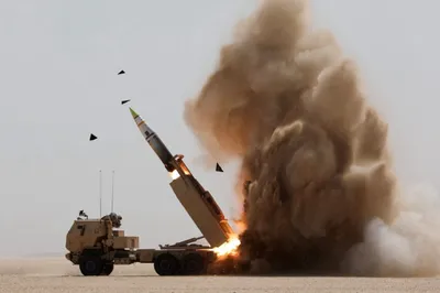 @Open Source Intel: CENTCOM (in Farsi):

"The U.S. Army's High Mobility Artillery Rocket Systems (HIMARS) provide unrivaled deep-strike capability in the fight against the Iranian regime."