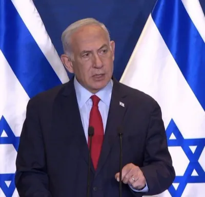 @🇮🇷LiveIranNews🇮🇱: 🚨🇮🇱پیام عالیجناب نتانیاهو به مردم شجاع و بزرگ ایران:

مردم ایران،
🔹️ما در حال انجام یک جنگ تاریخی برای آزادی هستیم.
🔹️این فرصتی بی‌نظیر برای شماست تا رژیم آیت‌الله‌ها را سرنگون کنید و آزادی خود ر