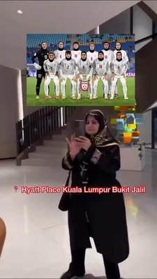 @𝐍𝐢𝐨𝐡 𝐁𝐞𝐫𝐠 🇮🇷 ✡︎: 🔴 BREAKING;

Some of the Iranian football players are at the Hyatt Place Hotel in Kuala Lumpur, Malaysia. Reportedly they are guarded by the regime. Others are in separate hotels.

Three players have