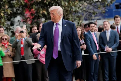 @Visegrád 24: BREAKING:

Trump says US would escort ships in Strait of Hormuz "if needed"

"We would do it if we needed to. But, you know, ​hopefully things are going to ​go very well. We're going to see what ‌happ