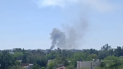 @Shin: @ ~ 1350Z
4 airstrikes on Kish island, reportedly in the vicinity of the airport.
Hormozgan Province, #Iran 
(Via @Vahid)