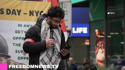@Visegrád 24: Al Quds Day in New York City today:

“We proclaim our support for Islamic Republic (…) we condemn to the absolute highest degree the US-Zionist targeted assassination of the leader and martyr Seyyed A