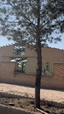 @Shin: Aftermath of airstrikes on "Zaman Fanar Qom" company building in Shokuhiyeh industrial town 
Source tells me: "I think IRGC had special equipment inside this facility, they cordoned off the access roa